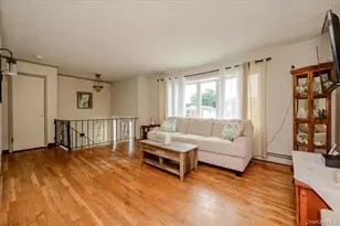 73 Cherokee Ave, West Islip, NY 11795 - Photo 5