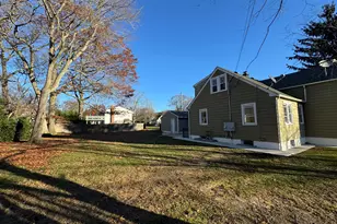 443 N Country Rd, Sound Beach, NY 11789 - Photo 21