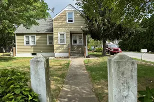 443 N Country Rd, Sound Beach, NY 11789 - Photo 23