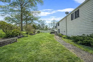 22 Meyer Ln, Medford, NY 11763 - Photo 11
