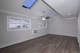 5 Merman Pl, Babylon, NY 11702 - Photo 9