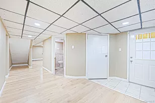 231 Cedar St, Hempstead, NY 11550 - Photo 31