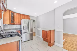 231 Cedar St, Hempstead, NY 11550 - Photo 13