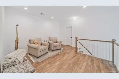 348 Alysweep Lane, Yaphank, NY 11980 - Photo 15