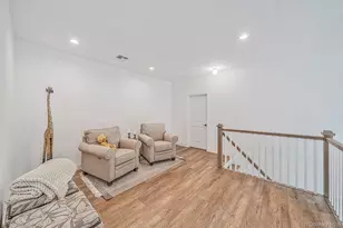 348 Alysweep Ln, Yaphank, NY 11980 - Photo 15