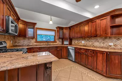 265 Jefferson Street, Franklin Square, NY 11010 - Photo 5