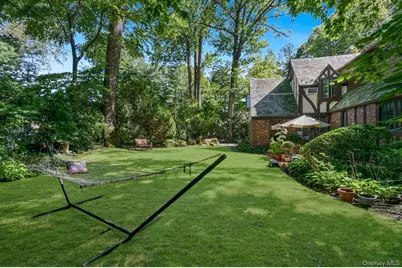 57 Wensley Drive, Great Neck, NY 11020 - Photo 25