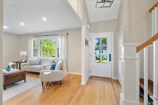 19 Dartmouth Ter, White Plains, NY 10607 - Photo 5