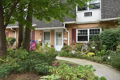 11 Glen Hollow Drive #D-64, Holtsville, NY 11742 - Photo 1
