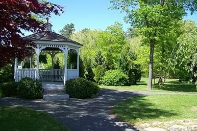 11 Glen Hollow Drive #D-64, Holtsville, NY 11742 - Photo 9