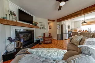 406 Vanderbilt Blvd, Oakdale, NY 11769 - Photo 9