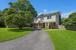 43 Harrison Dr, Shirley, NY 11967 - Photo 3