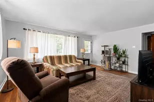 6 Hillside Ave, Suffern, NY 10901 - Photo 13