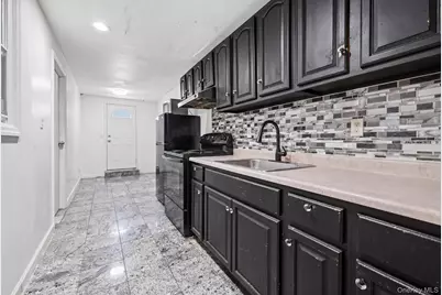1086 Blake Avenue, Brooklyn, NY 11208 - Photo 3