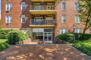 60 Hempstead Ave, Lynbrook, NY 11563 - Photo 17