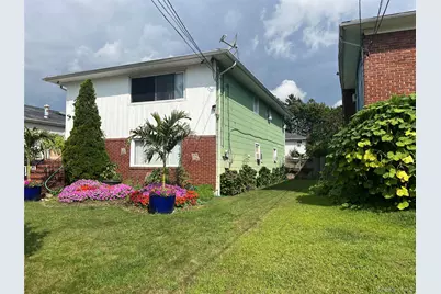 265 Stewart Avenue, Hempstead, NY 11550 - Photo 3
