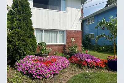 265 Stewart Avenue, Hempstead, NY 11550 - Photo 5