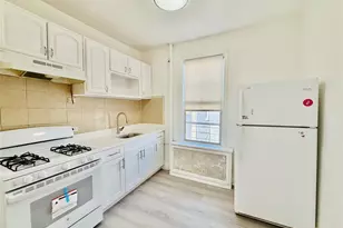 1823 Radcliff Ave, Bronx, NY 10462 - Photo 7