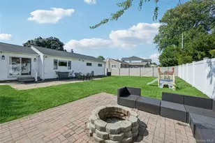12 Lillian Ln, Plainview, NY 11803 - Photo 35