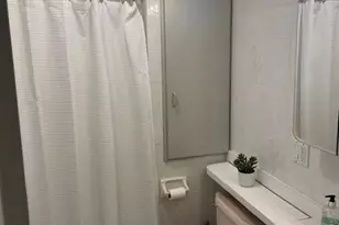 88-27 Aubery Ave, Glendale, NY 11385 - Photo 7
