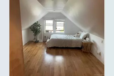 88-27 Aubery Ave., Glendale, NY 11385 - Photo 11
