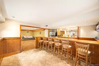 81 Avondale Road, Yonkers, NY 10710 - Photo 29