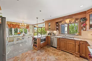 81 Avondale Rd, Yonkers, NY 10710 - Photo 15