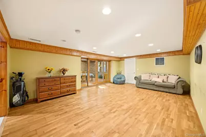 81 Avondale Road, Yonkers, NY 10710 - Photo 27