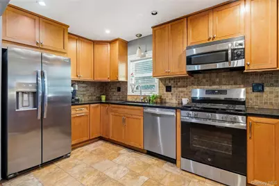 1691 Ivanhoe Drive, Merrick, NY 11566 - Photo 5