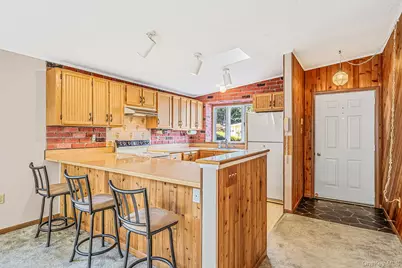 17 Dogwood Lane, Manorville, NY 11949 - Photo 5
