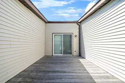 17 Dogwood Lane, Manorville, NY 11949 - Photo 17
