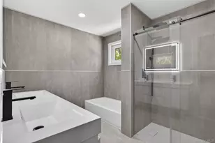 364 Old Farmingdale Rd, West Babylon, NY 11704 - Photo 37