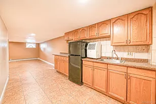 6-46 Clintonville St, Whitestone, NY 11357 - Photo 25