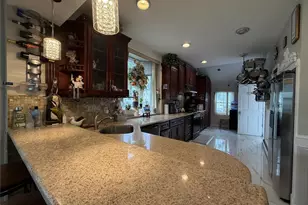 611 Park Ave, Uniondale, NY 11553 - Photo 31