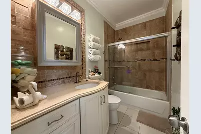 611 Park Avenue, Uniondale, NY 11553 - Photo 15