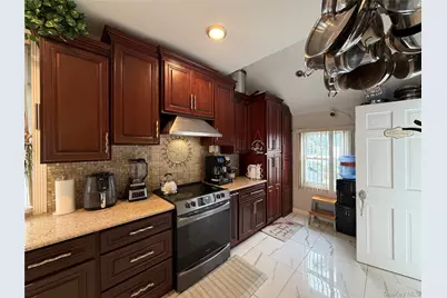 611 Park Avenue, Uniondale, NY 11553 - Photo 29