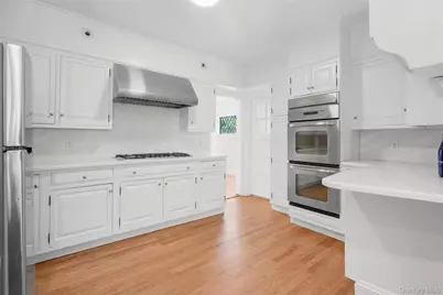 12 Dimitri Place, Larchmont, NY 10538 - Photo 11