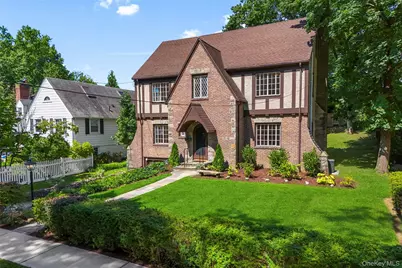 12 Dimitri Place, Larchmont, NY 10538 - Photo 1