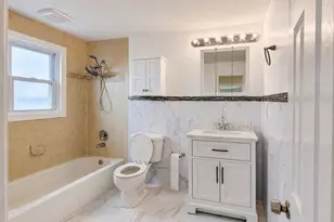 644 S 8th St, West Babylon, NY 11757 - Photo 15
