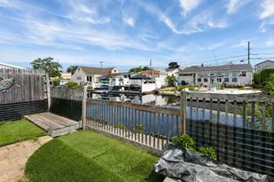 644 S 8th St, West Babylon, NY 11757 - Photo 29