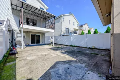2406 Tiemann Avenue, Bronx, NY 10469 - Photo 23