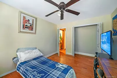 13 Crystal St, Elmont, NY 11003 - Photo 15