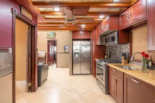 959 S 5th St, Lindenhurst, NY 11757 - Photo 17