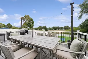 67 Deer Lake Dr, North Babylon, NY 11703 - Photo 39