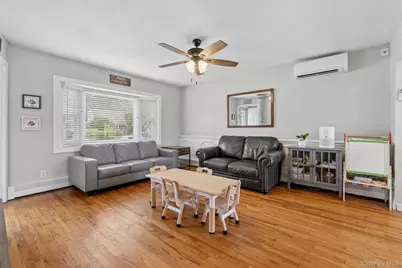 67 Deer Lake Drive, North Babylon, NY 11703 - Photo 5