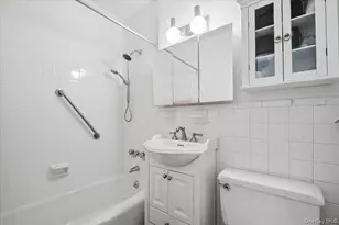 250 Garth Rd, Scarsdale, NY 10583 - Photo 11