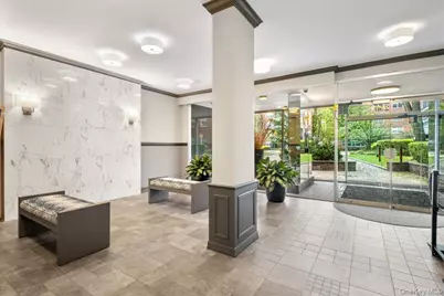 250 Garth Road #2E3, Scarsdale, NY 10583 - Photo 3