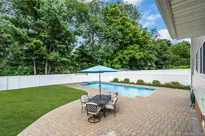 19 Opal Court, Hauppauge, NY 11788 - Photo 27