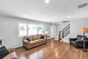 19 Opal Ct, Hauppauge, NY 11788 - Photo 7