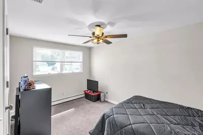 19 Opal Court, Hauppauge, NY 11788 - Photo 15
